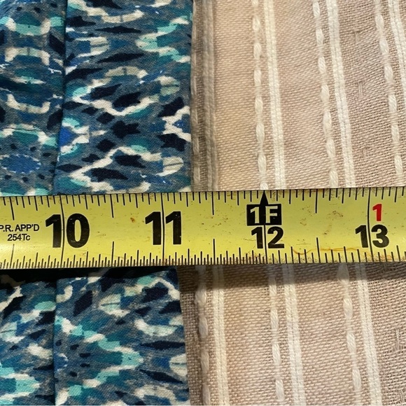 H&M Blue Diamond Geometric Patterned High Rise Shorts 6 - Picture 8 of 9